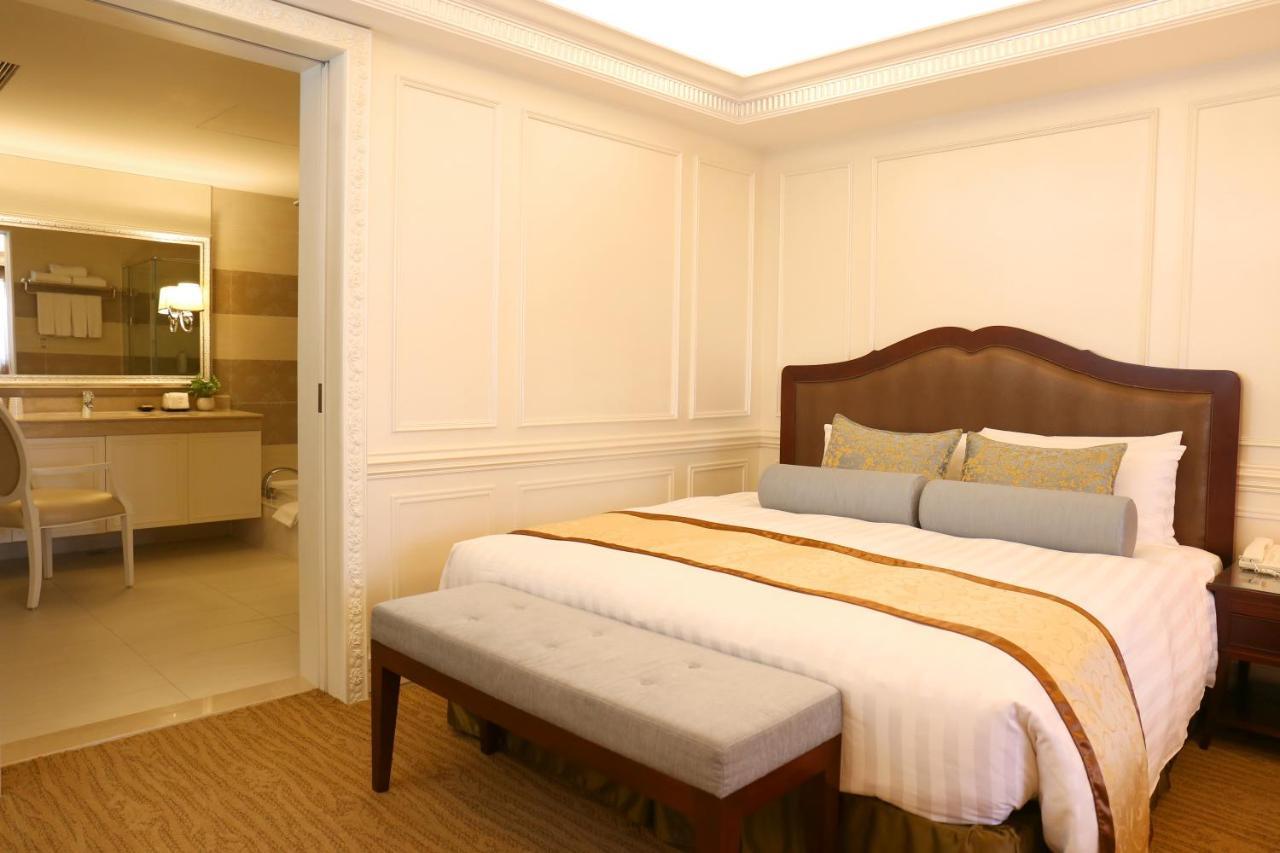 Fushin Hotel - Тайнан Екстериор снимка