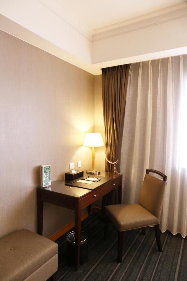 Fushin Hotel - Тайнан Екстериор снимка